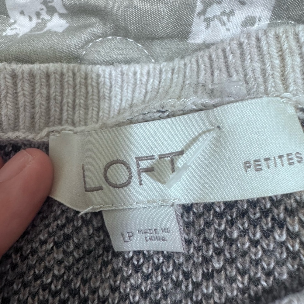 LOFT Gray and Cream Knit Sweater - Picture 6 of 6